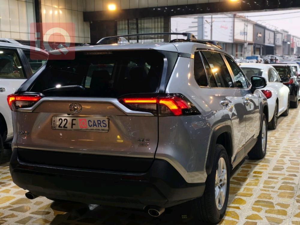 تويوتا راف 4